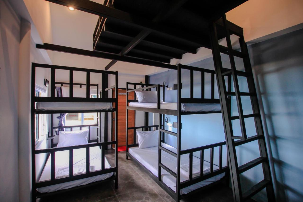 Bandon Beach Bar & Hostel (Adults Only) Lamai Beach  Esterno foto