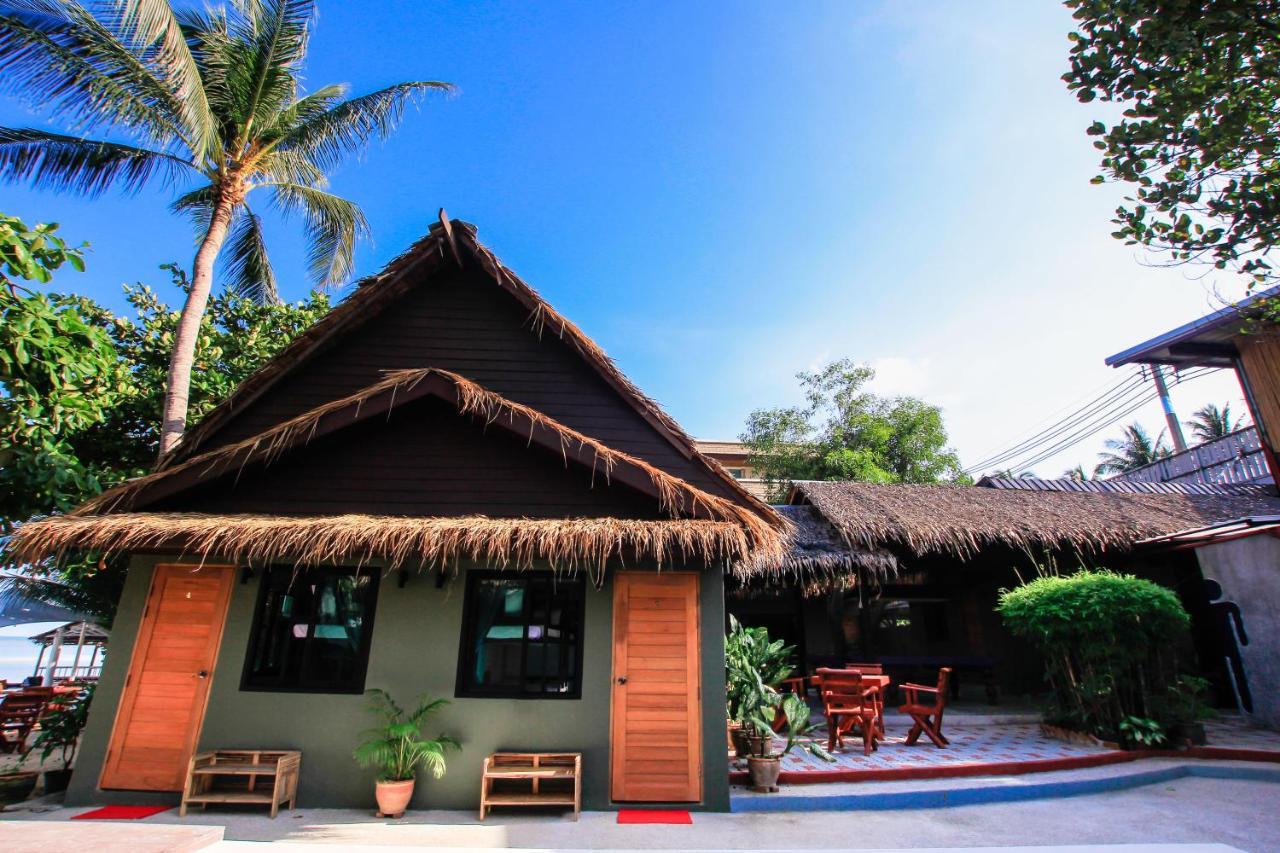 Bandon Beach Bar & Hostel (Adults Only) Lamai Beach  Esterno foto