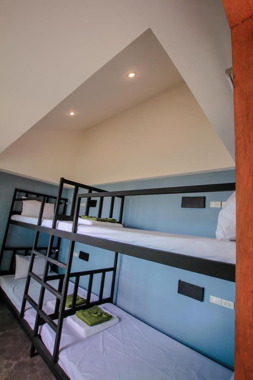 Bandon Beach Bar & Hostel (Adults Only) Lamai Beach  Esterno foto